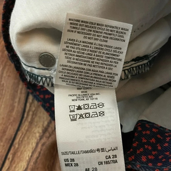 Juicy Couture Laurel Ditsy Printed Denim Shorts - Picture 12 of 13